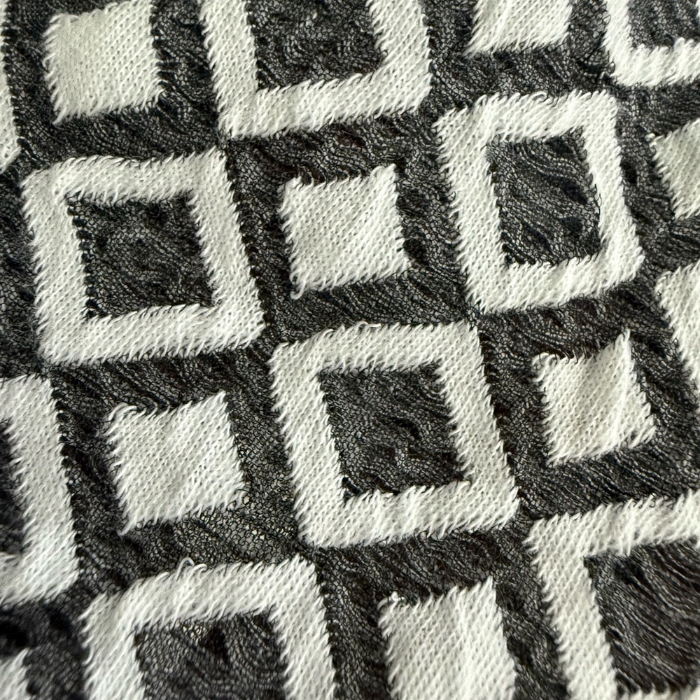 Ruby Rd. Black and White Textured Woven Jacquard Geometric Lightweight Cardigan - Picture 6 of 14